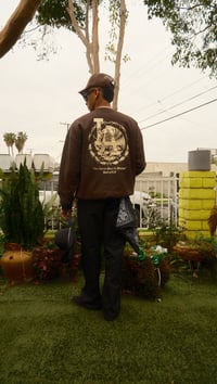 Image 4 of Cafe con Crema Para el Mundo Brown Crew Neck