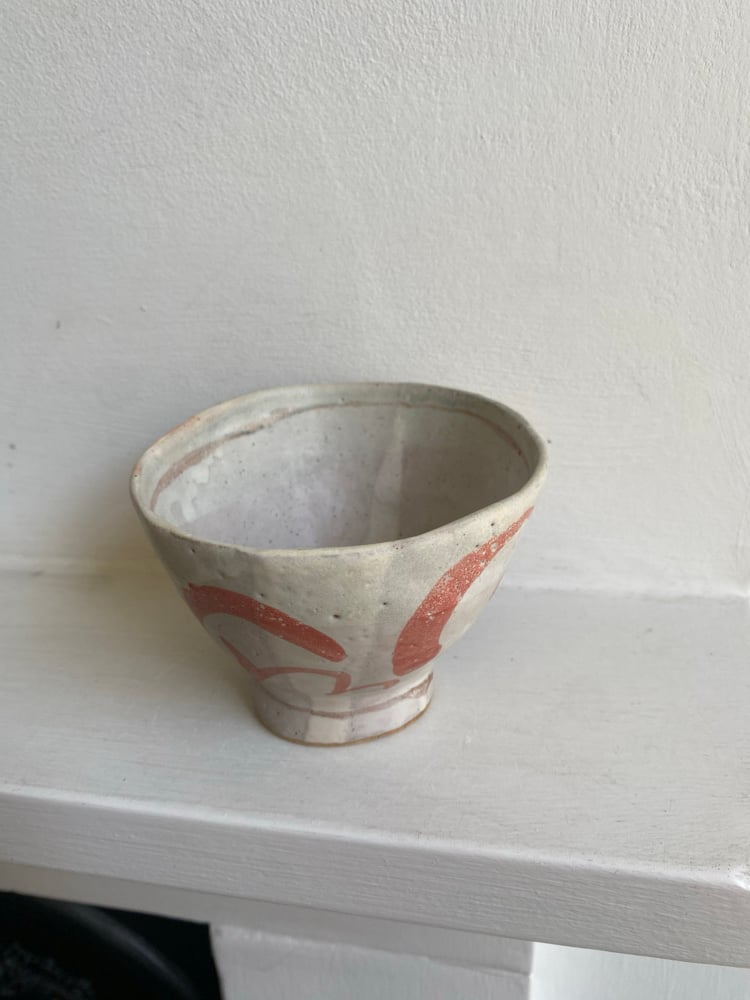 Crest bowl with deep foot Image 4