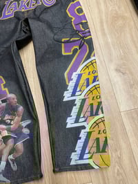 Image 2 of Kobe 1/1 size 32 