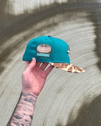 Image 4 of  MINT BRIM MULTI TONE SEATTLE MARINERS CUSTOM FITTED 