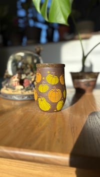 Image 2 of Pumpkin mug 05