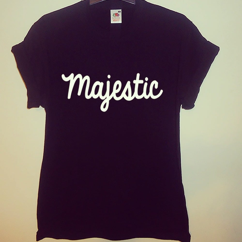 Image of BLACK 'MAJESTIC' TEE