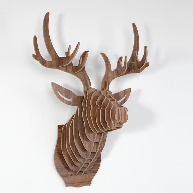 Image of Trophée - Tête de Cerf en Bois - AM