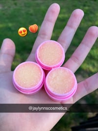 Image 3 of Peach scrub 🍑🤍