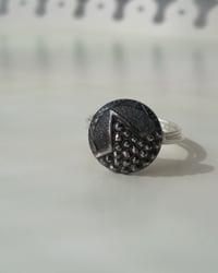 "Shy Star" vintage button ring