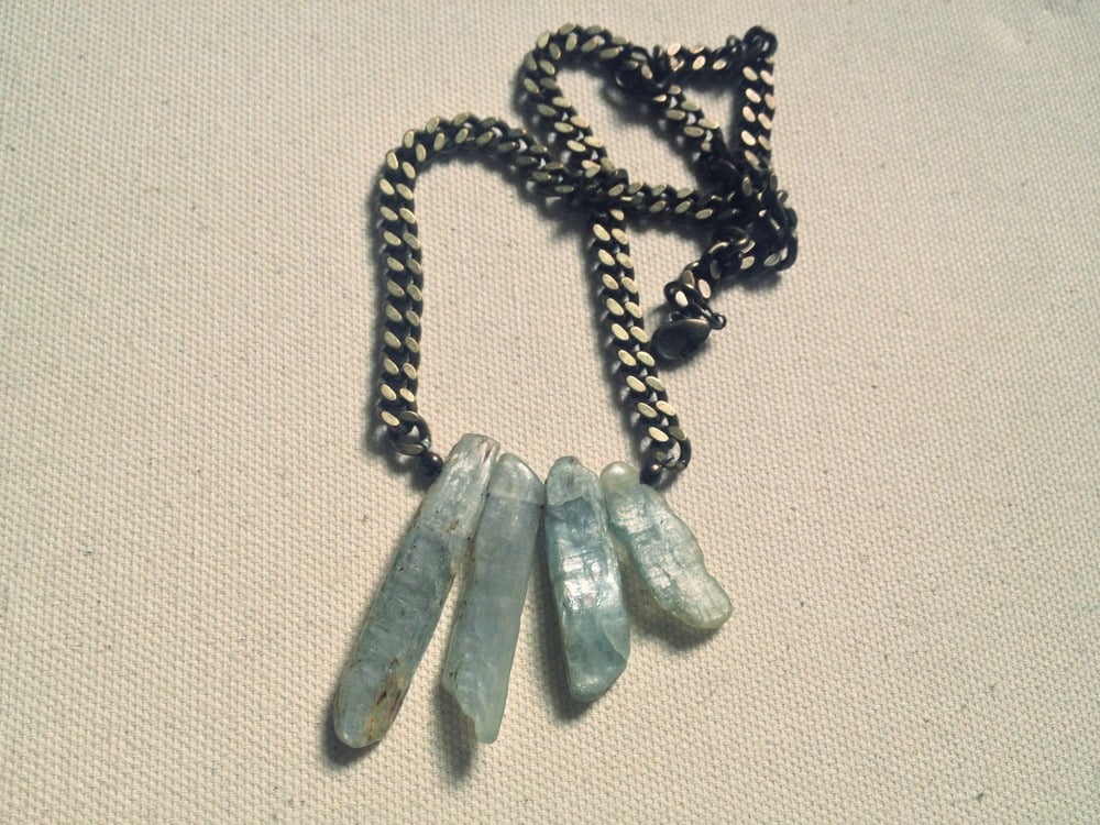 Image of Levitate necklace