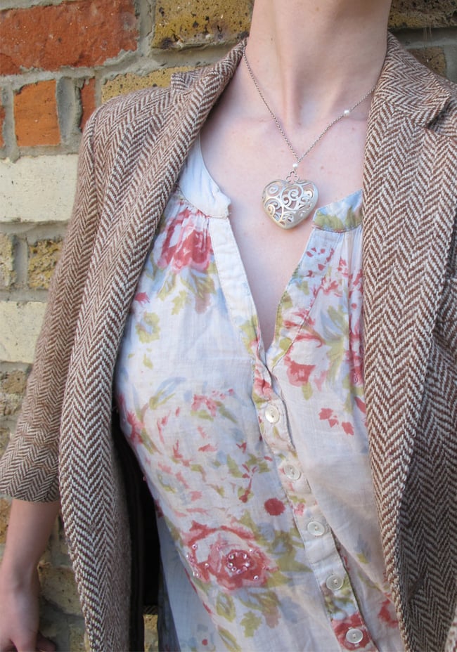 Wonderland Alice’s Tumble heart necklace