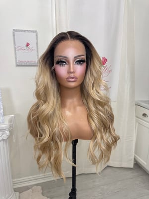 Image of Lyla luxury (ready to ship)