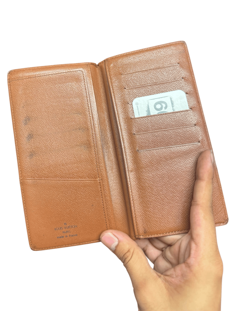 Image of Louis Vuitton Monogram Sarah Wallet