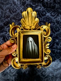 Image 2 of Fantasma en la oscuridad 