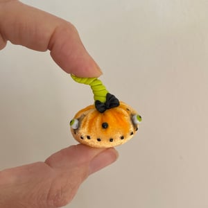 Image of Tiny Pumpkin Nugget #12