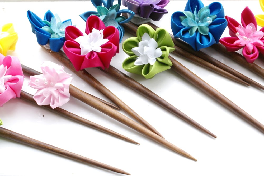 Image of Kanzashi Hair Sticks - Round petals