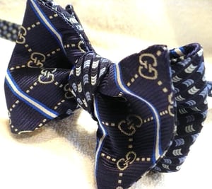 Image of UNCOMMON Reversible BOW TIE  - DARE 2B DIFFERENT !