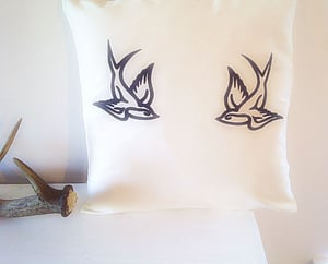Image of SWALLOW CUSHION