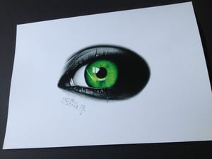 Image of GREEN EYE PRINT.