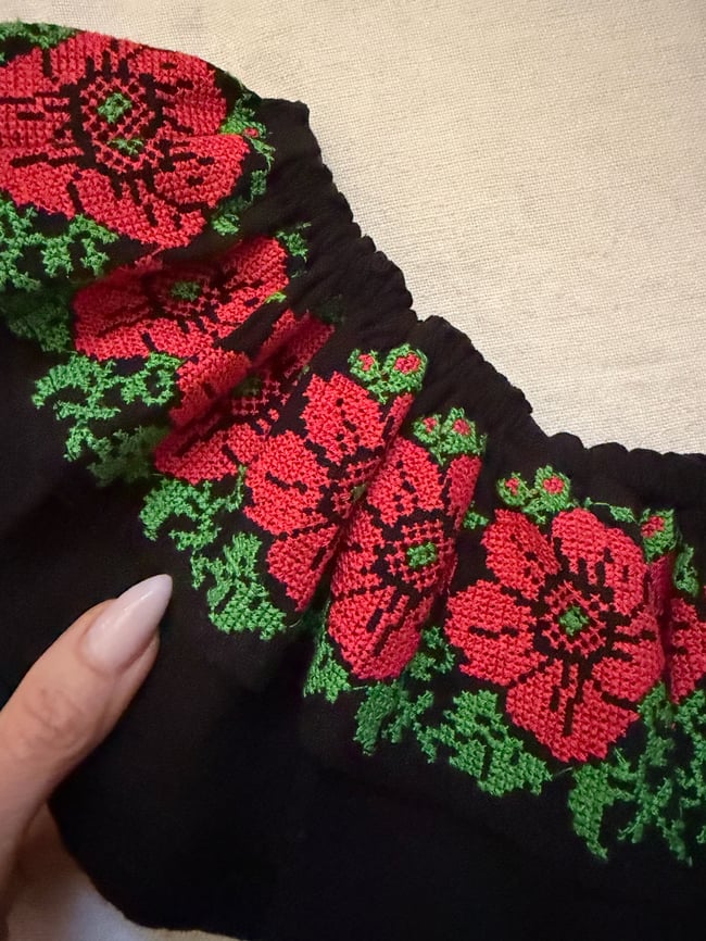 60s hand embroidered linen cotton crop top blouse 70s bohemian