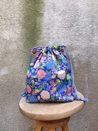 Image 7 of Bolso BOMBONERA HORTENSIAS azul