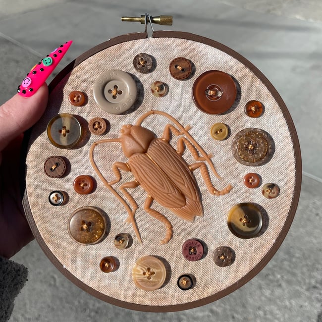 🪳 CREEPY CRAWLER Cockroach & Buttons Cross Stitch, 6x6"