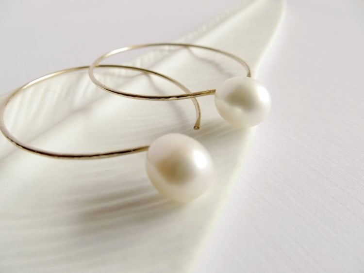 Image of White cultured freshwater pearl hoop earrings - Momi Hoops