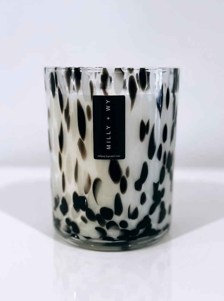 Image of Dalmatian Vogue Jumbo Deluxe Soy Candle 950ml