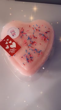 Image 3 of Cotton Candy Cake 