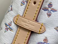 Image 19 of LV Carryall Tote