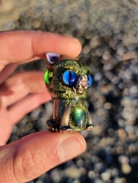 Image 8 of Matalic Green Kitty Pendant