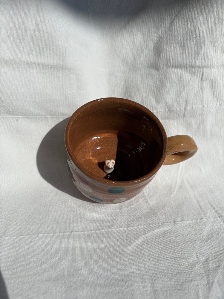 Image of mouse cup polka dots 2