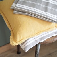 Image 3 of Housses De Coussin en linge ancien