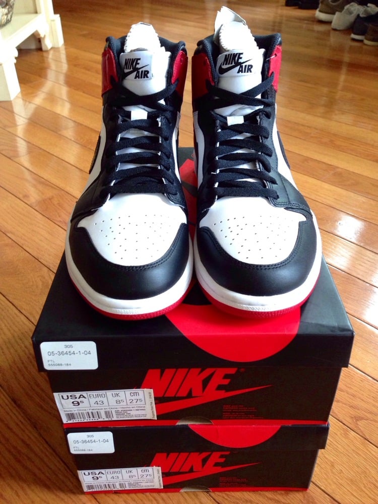 Image of Air Jordan Retro 1 "Black Toe"