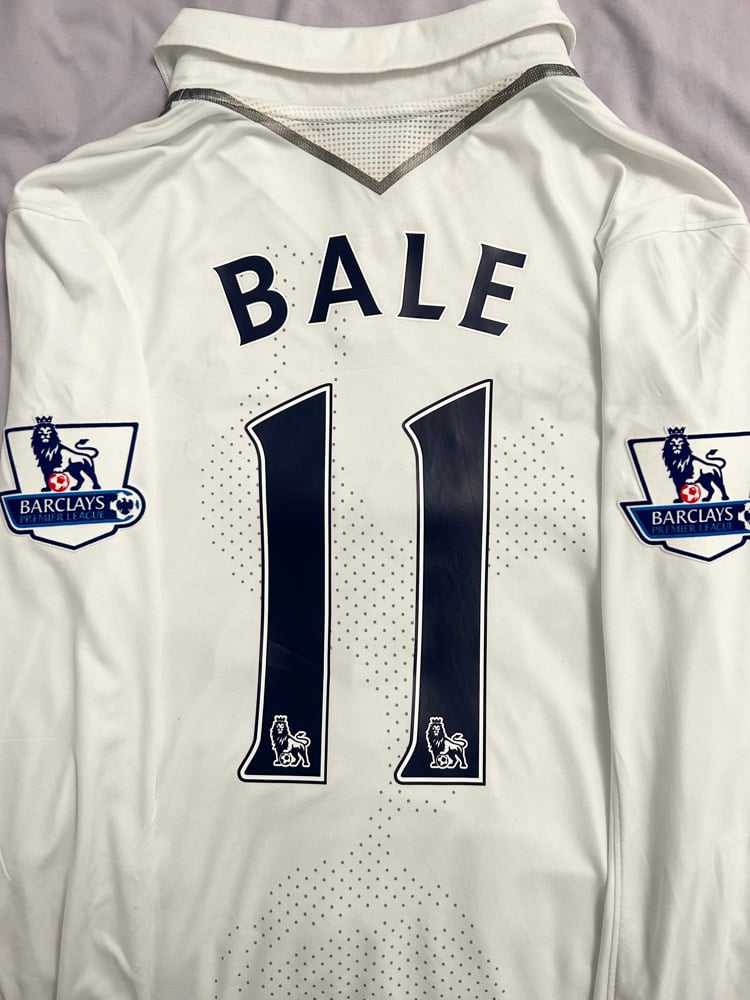 Image of Tottenham Hotspur “BALE 11” 2012/13 Long Sleeve Home Shirt + patches (L)