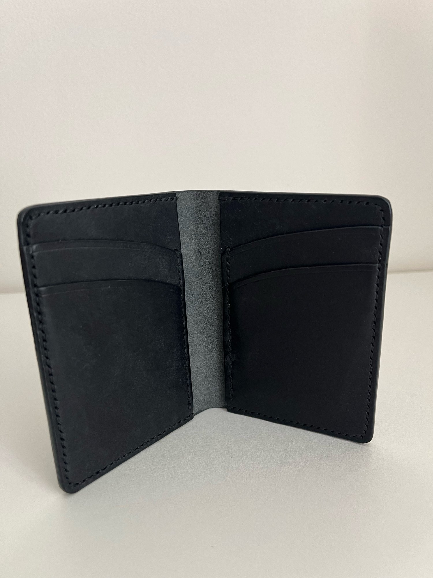 Image of Black Pueblo Vertical Cardholder 