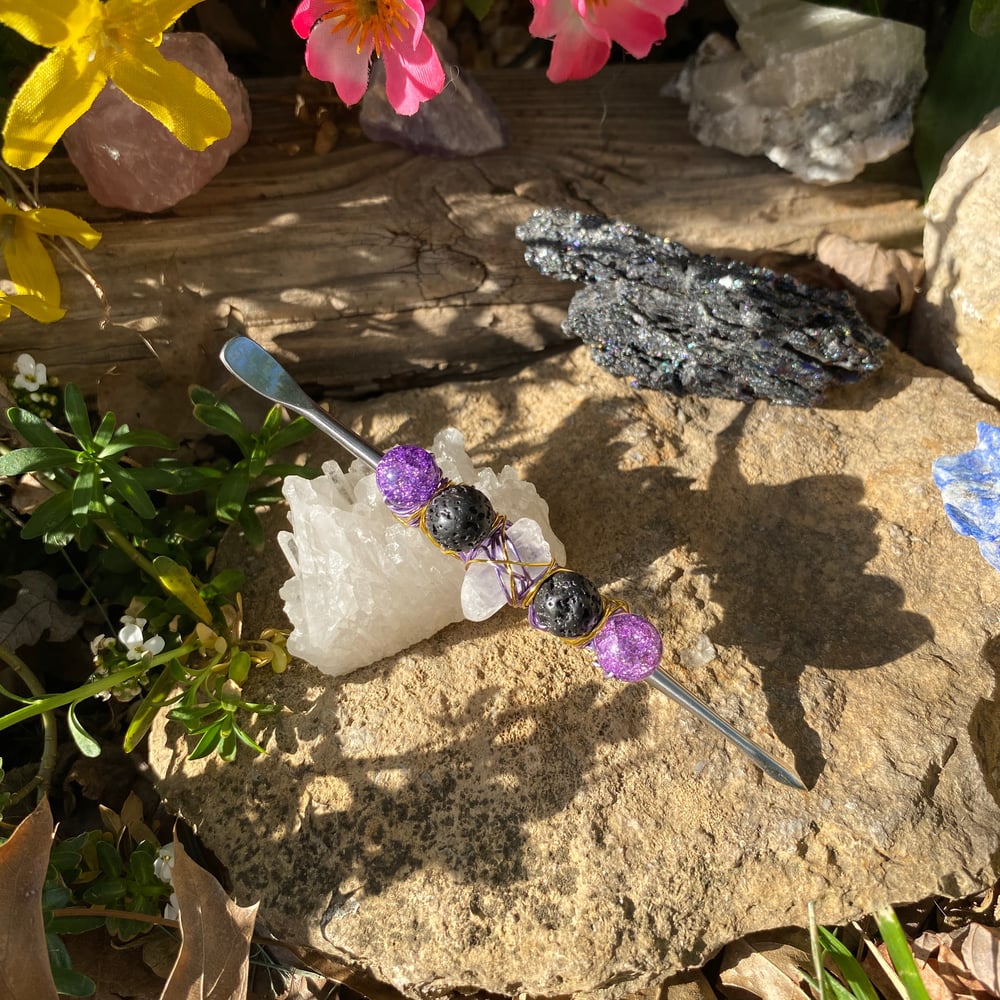 Image of purple kush dab tool