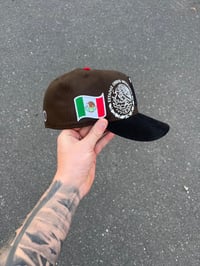 Image 2 of RED BRIM CORDUROY CHOCOLATE ESTADOS UNIDOS MEXICANOS CUSTOM FITTED CAP