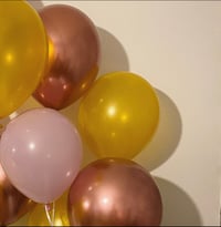 Image 1 of Cluster balloons 
