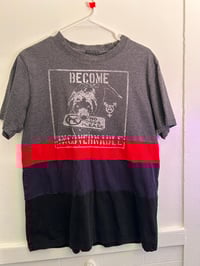 Image 5 of large "become ungovernable" shirt