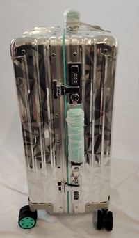 Image 3 of Rimowa X Tiffany