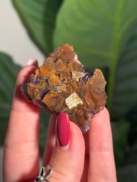 Image 2 of NATURAL RAINBOW IRIDESCENT CUBIC FLUORITE -CHINA- Q