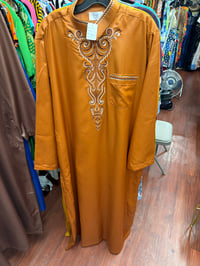 Image 3 of Men’s embroidered thobe kaftan long sleeve  
