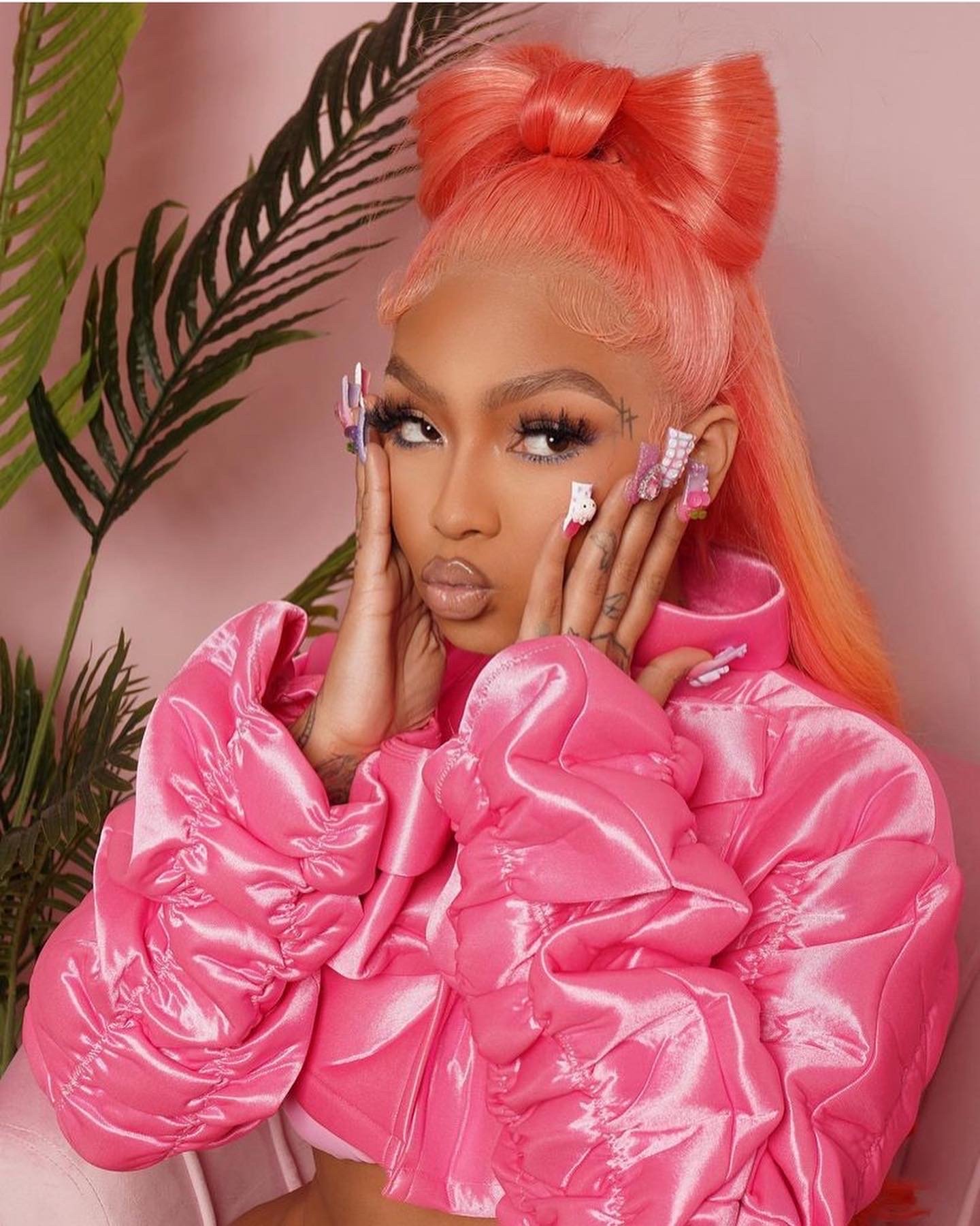 Image of Pink Bubble Gum Elas Jacket