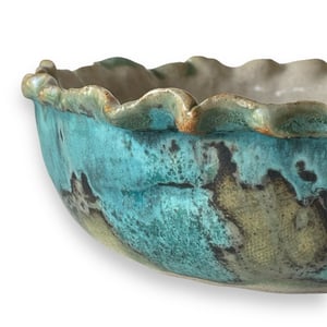 Image of SCALLOPED RIM SERVING BOWL