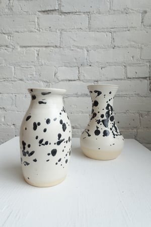 Sam Hewitt / Pouring Vessel 2	