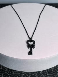Image 2 of Nocturna Necklace 