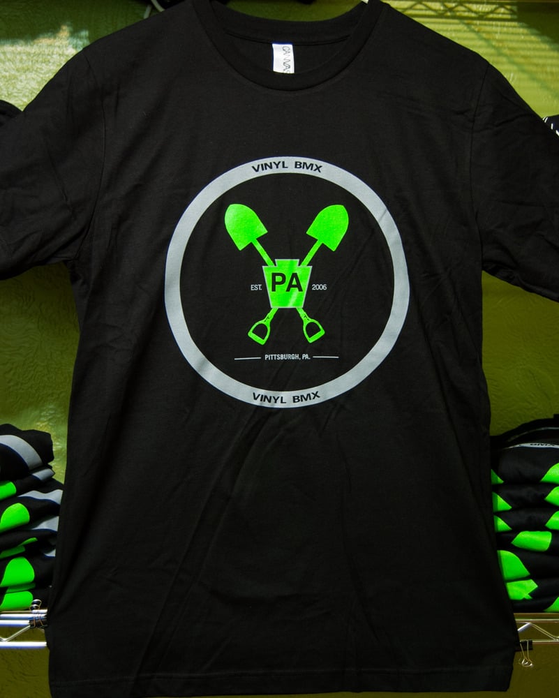 Image of NEW Vinyl Dig Crest