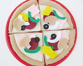 Image of Ultimate Felt Food Pizza - 32 Piece - Stuffed Crust - Removable Toppings