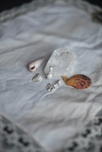 Image 4 of Môr: Gwyran Pendant