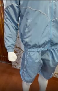 Image 5 of The Plugg Wind breaker sets 