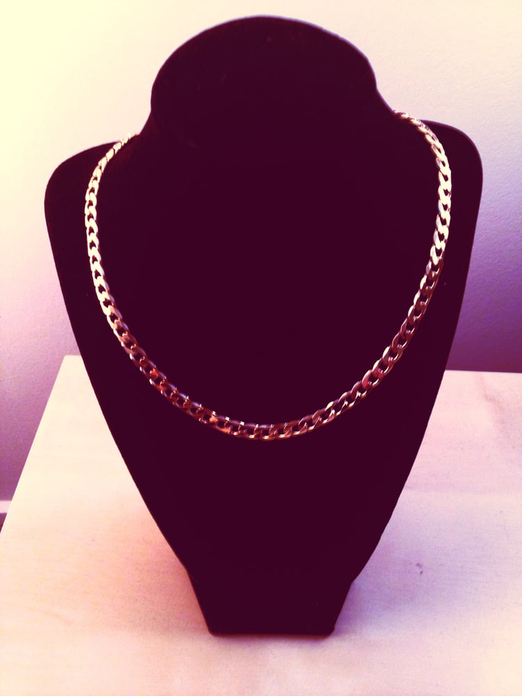 Image of THIN NECK CHAIN 9k GOLD