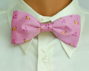 Flutterbow-tie