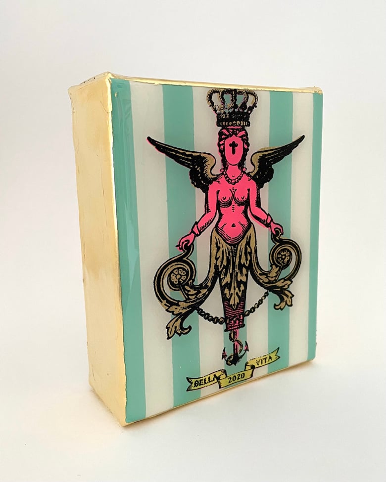 Image of Coral Pendant Charm Pinstripe 